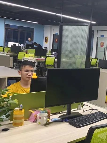 奋战一线丨奇发28人的假期这样过