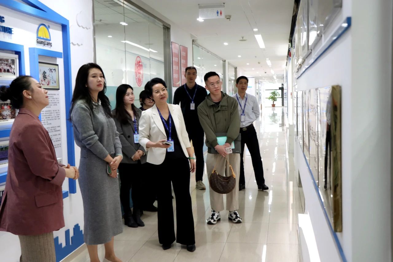 东莞市城市更新协会领导一行莅临奇发28集团参观交流