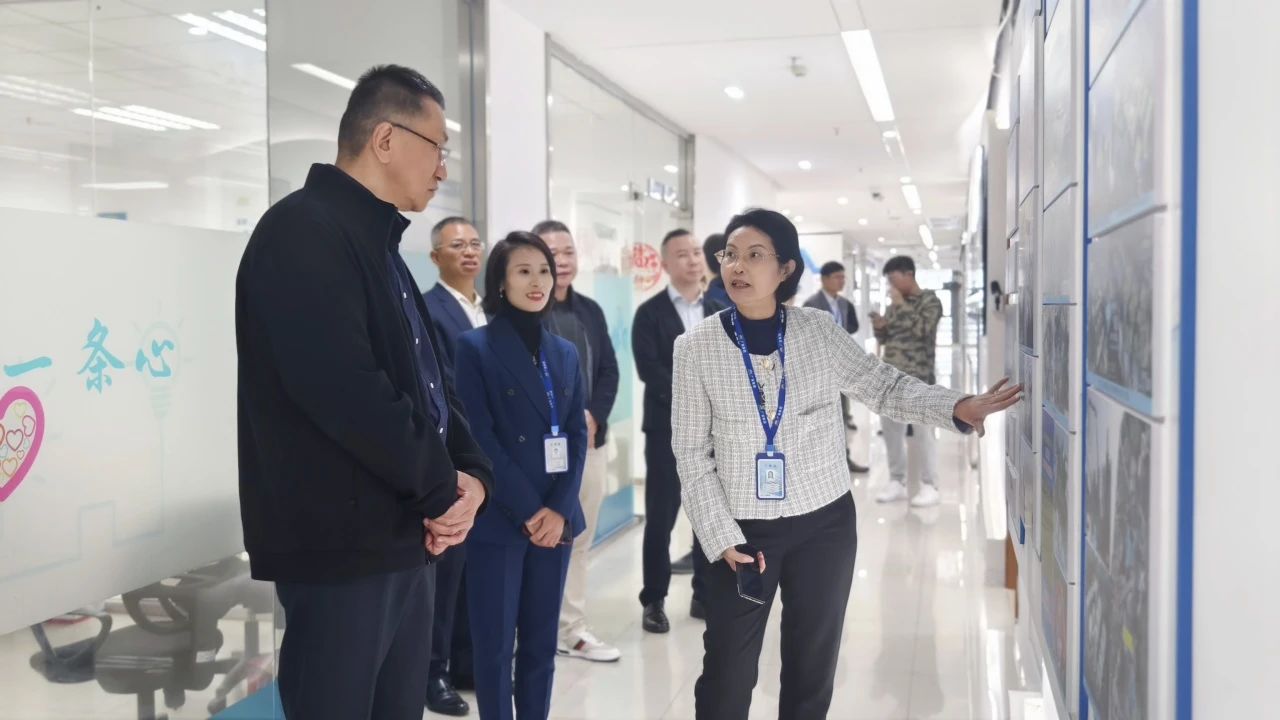 奇发28集团｜东莞市南城街道党政代表团来访，，，，，，调研数字化转型与智能化发展
